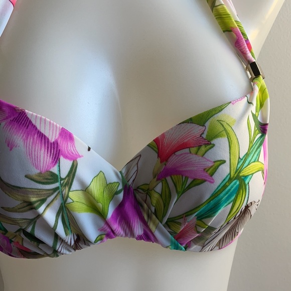 Floral Victoria’s Secret Bikini Top 32B Padded - Picture 2 of 6